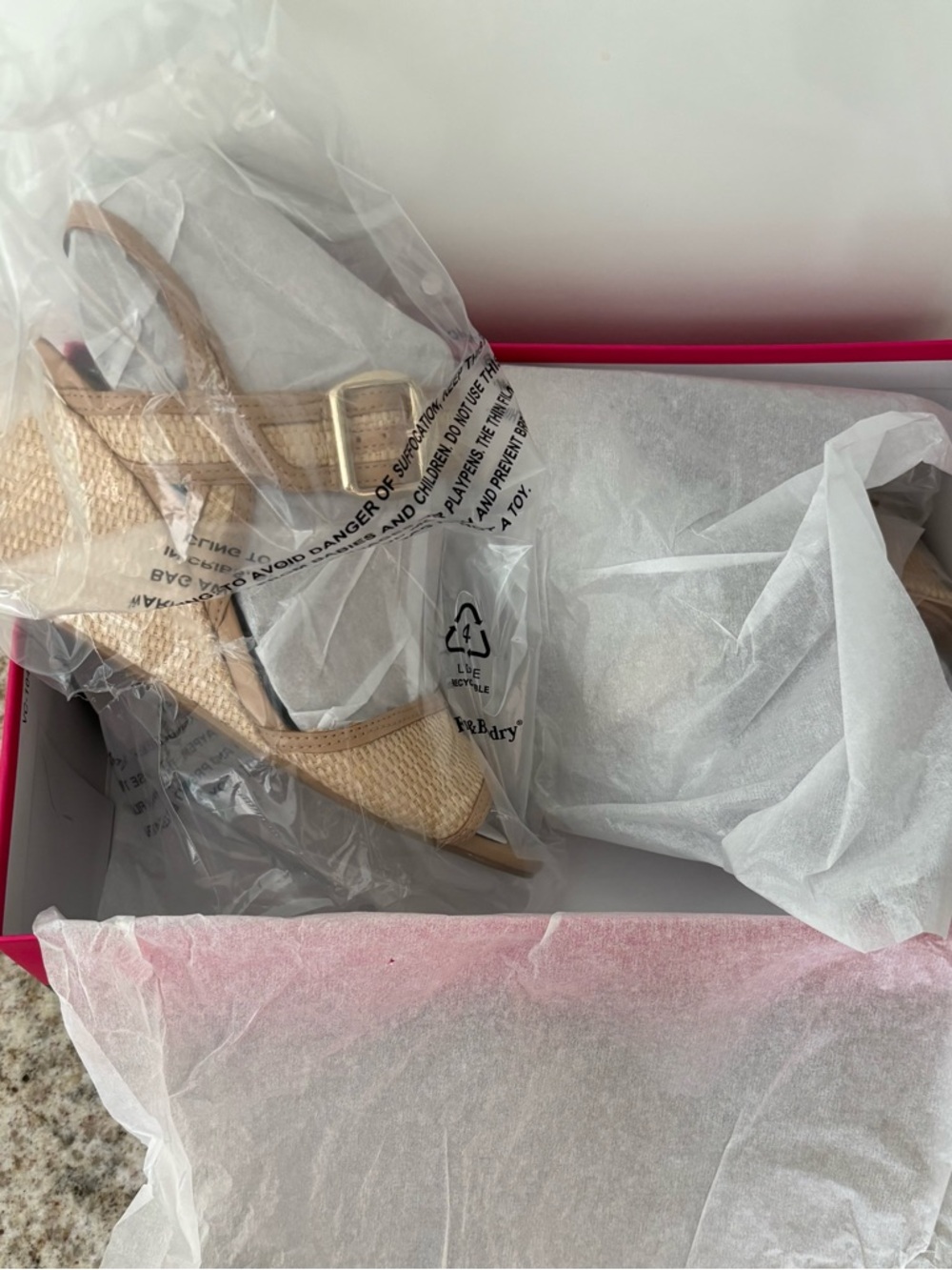 Vince Camuto Slingback Wedge Size 9 - Picture 2 of 6